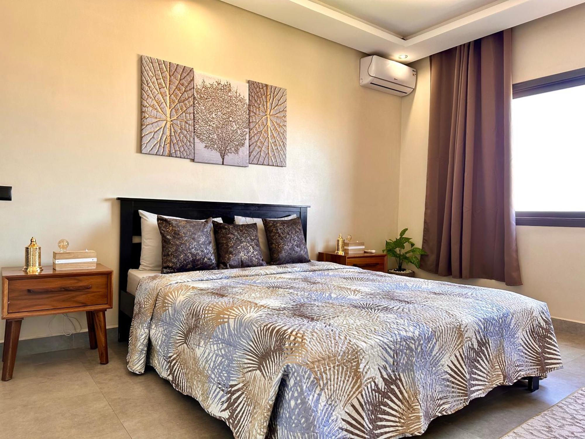 Moderne, Lumineux & Spacieux Avec Balcon -Central -Wifi-Smart Tv-Clim Marrakesh Exterior photo